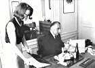 La campagne présidentielle de 1969 : Georges Pompidou et sa secrétaire, Madeleine Négrel