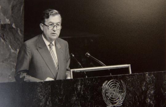 Jean-Bernard Raimond, un diplomate en politique